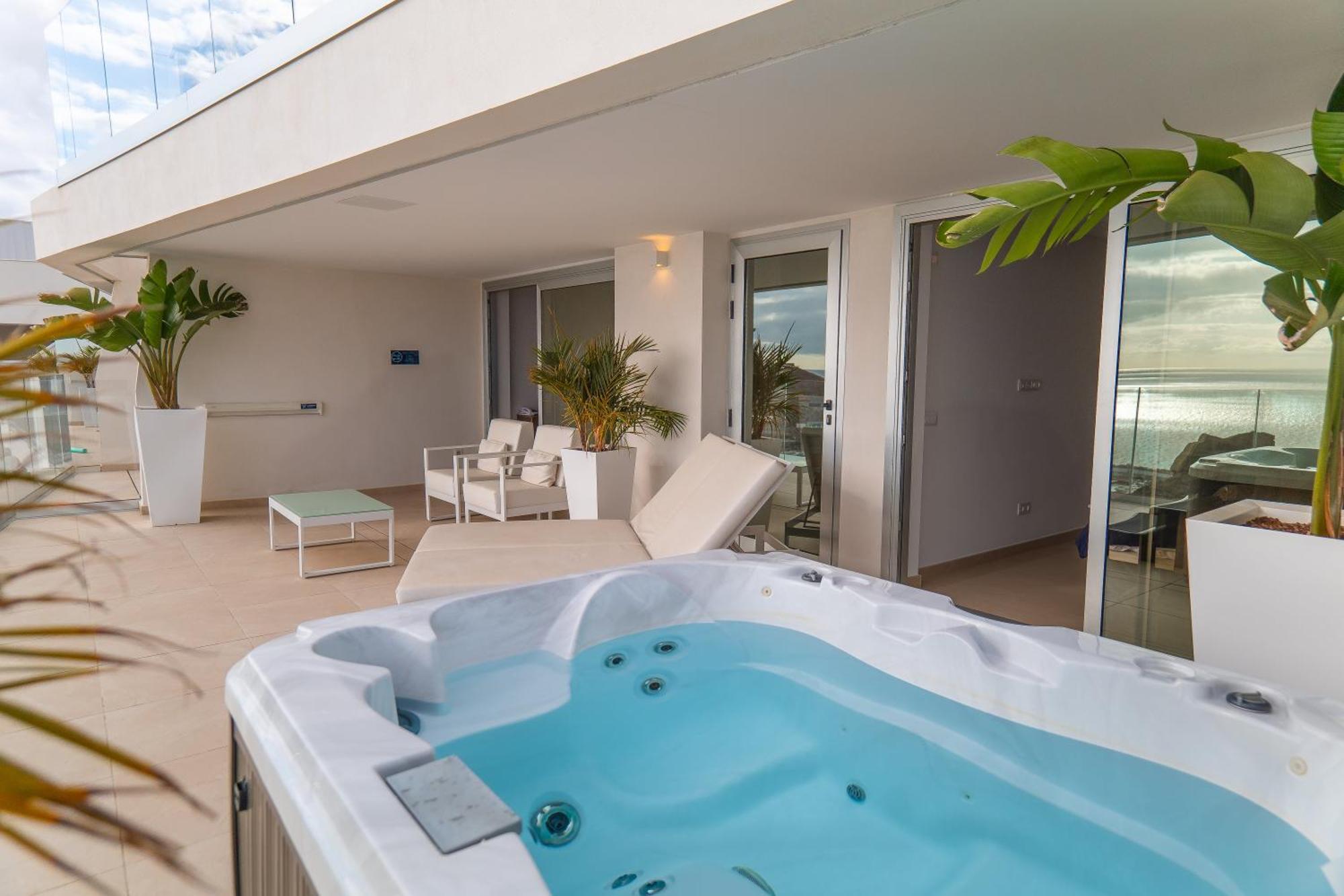 Grand Horizon Luxury Boutique Apartments Puerto Rico  Bagian luar foto
