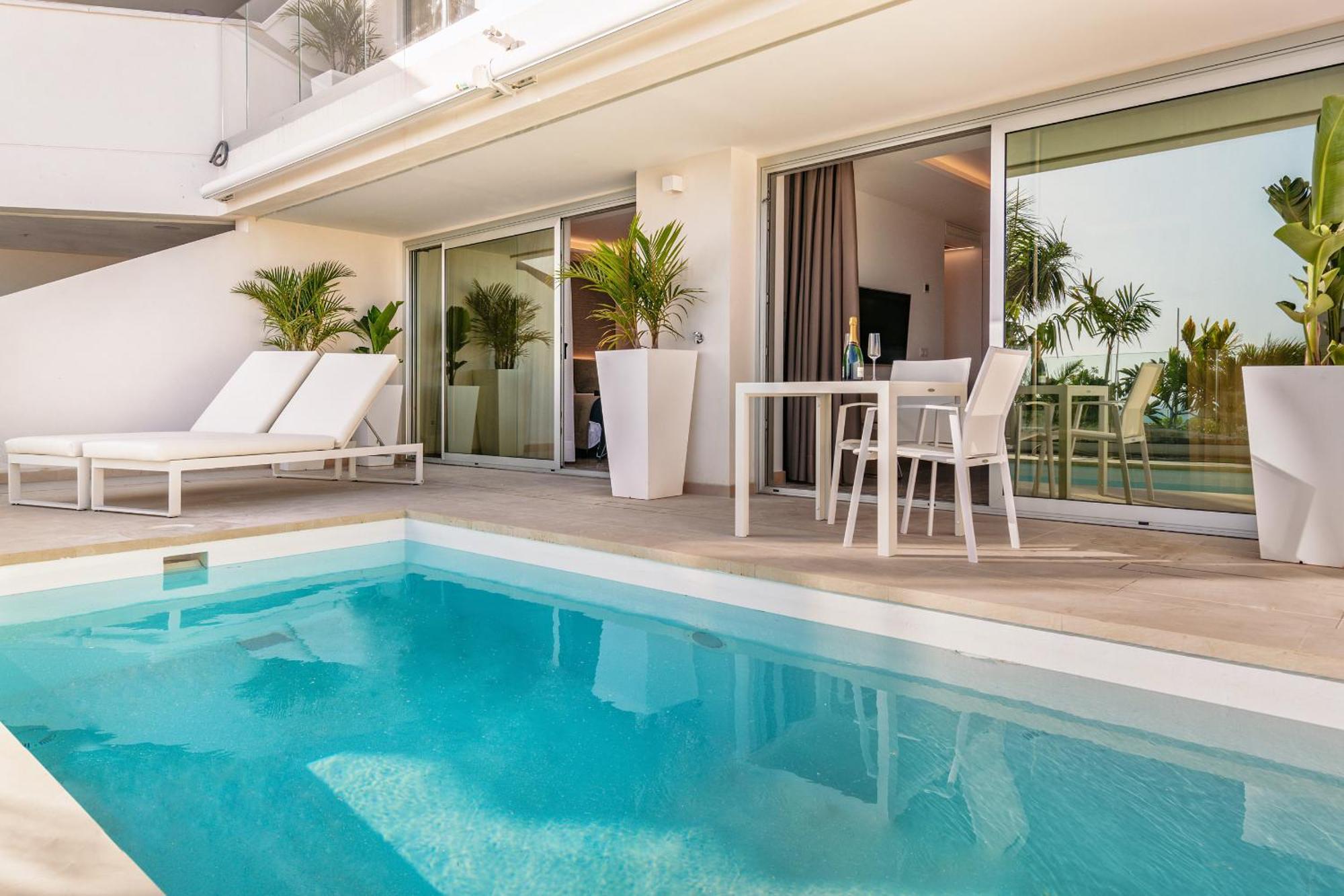 Grand Horizon Luxury Boutique Apartments Puerto Rico  Bagian luar foto
